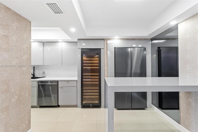 Building Photo - 9801 Collins Ave