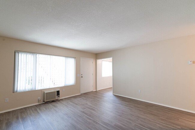 Interior Photo - 8112 - Applewood Apartments