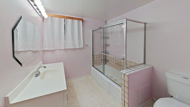 Building Photo - Beautiful 3B/2B Home in Wast Palmdale - MOVE IN READY!