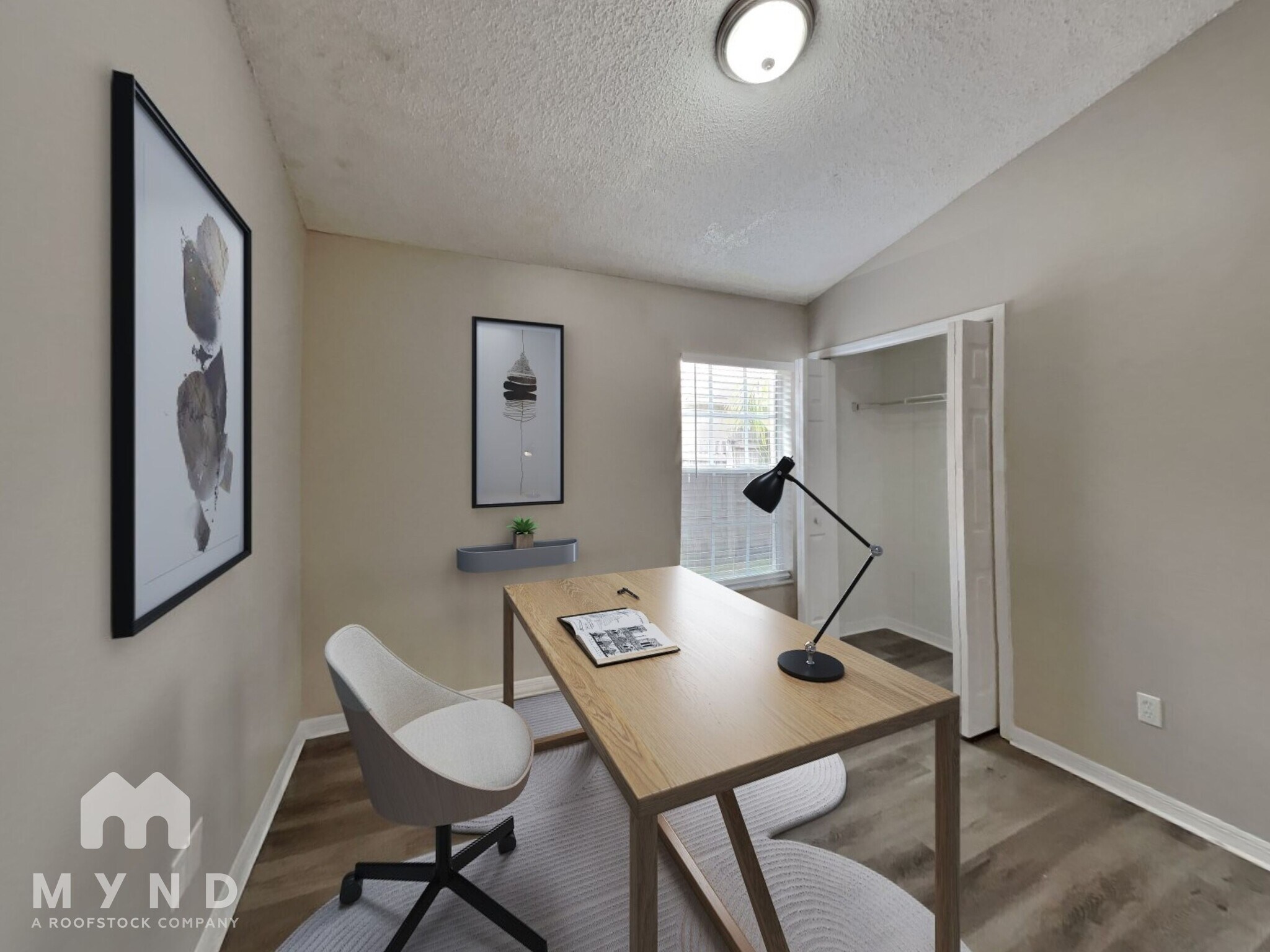 Building Photo - 4830 Fort Dodge St