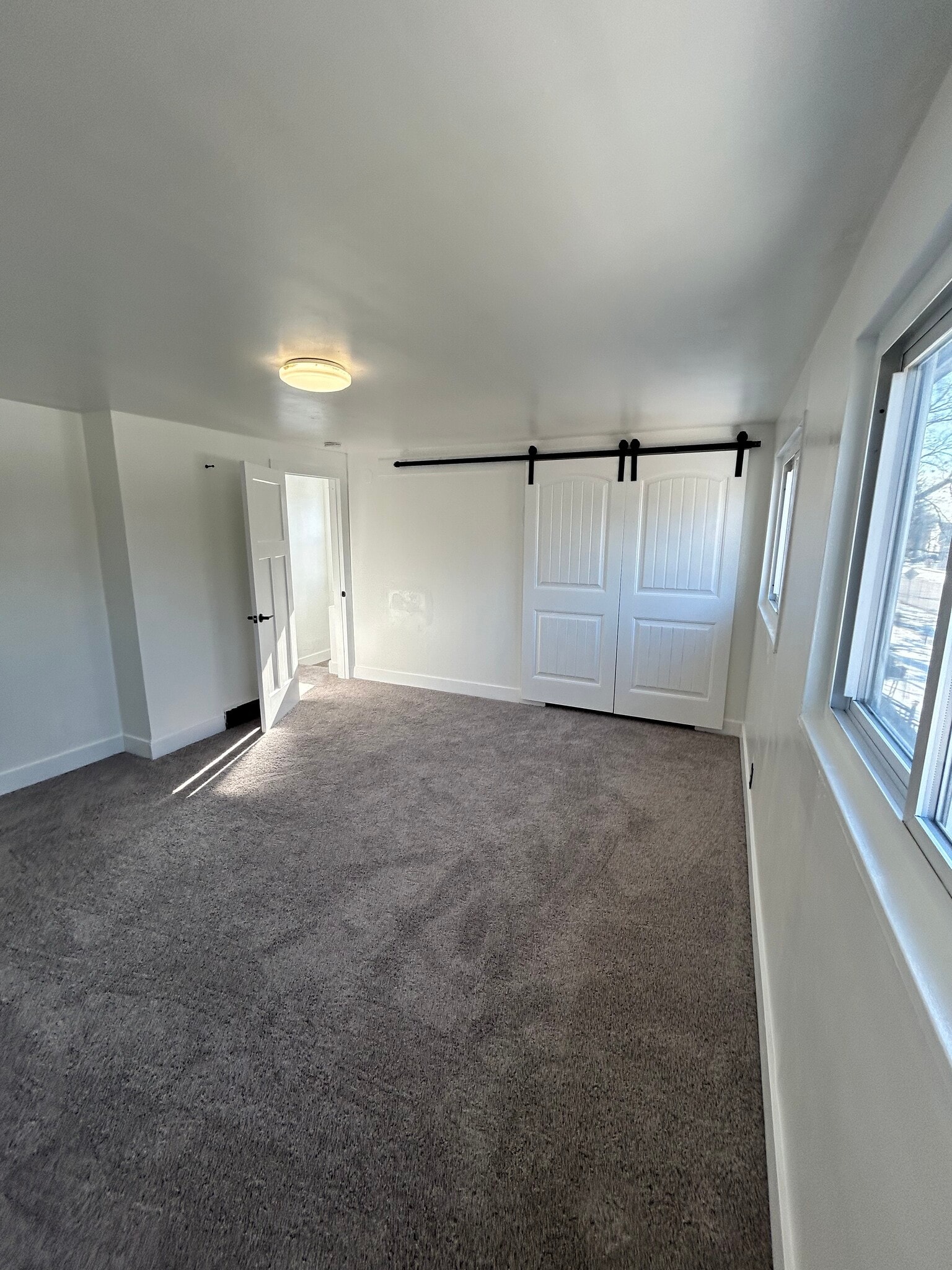 Building Photo - 21244 Westview Ave