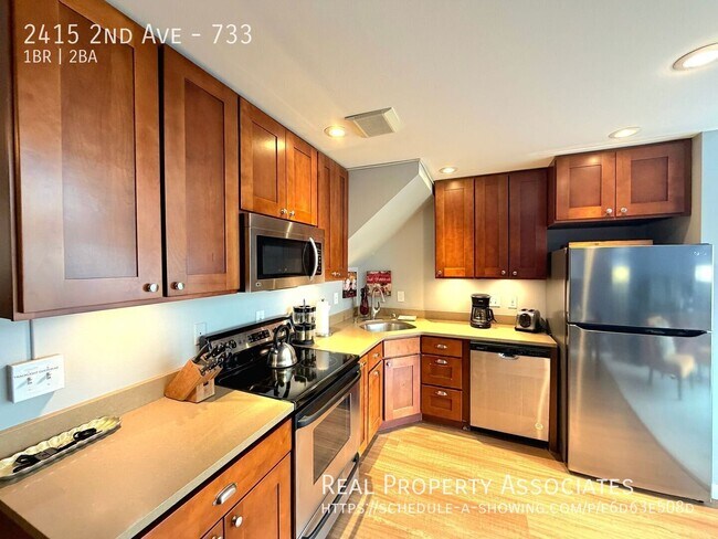 Building Photo - 2415 2nd Ave