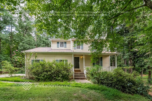 Building Photo - 2710 Old Ivy Ct NE