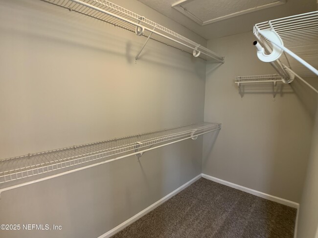 Building Photo - 1213 Harbour Town Dr