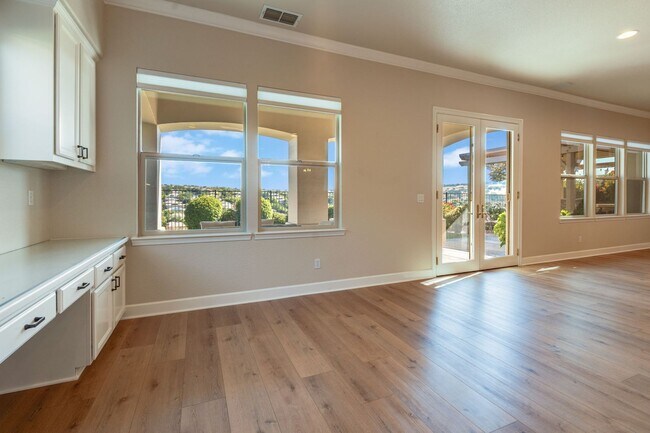 Building Photo - Luxury 4-Bedroom Home in El Dorado Hills Exclusive Serrano Community!