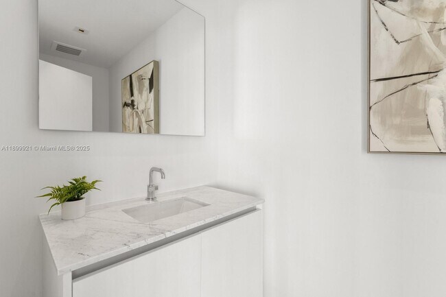 Building Photo - 788 NE 23rd St