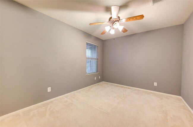 Building Photo - 2931 Meadowglen Cove