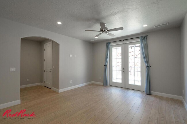 Building Photo - Welcome to Your Dream Home!