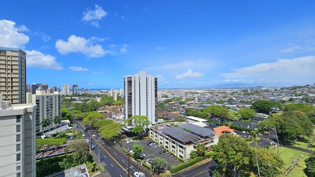 Building Photo - 2101 Nuuanu Ave
