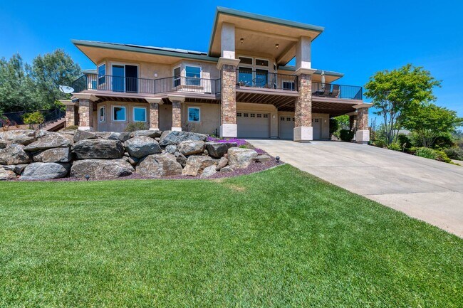 Primary Photo - Executive Hilltop Retreat in Cameron Park ...