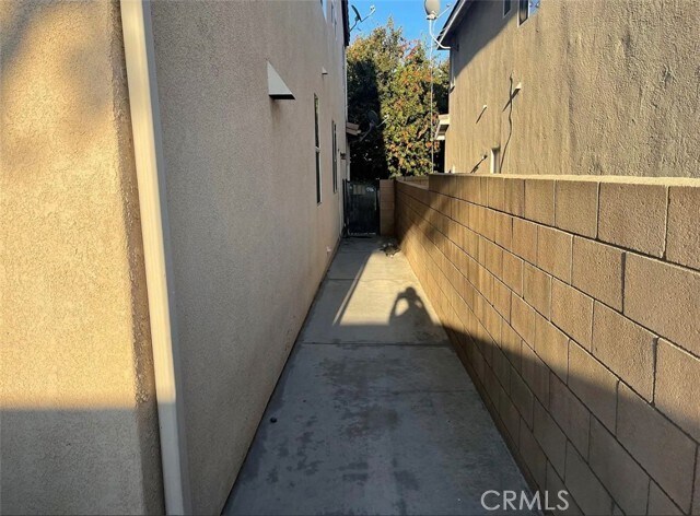 Building Photo - 7771 Stonegate Dr