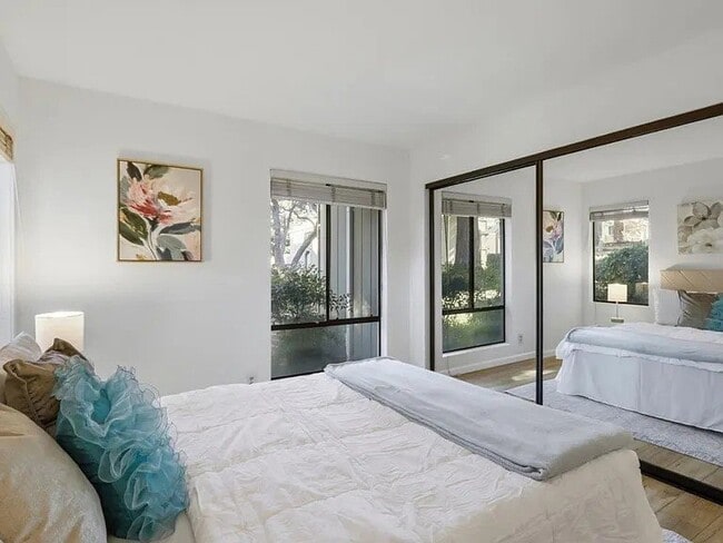 Building Photo - 1661 Braddock Ct