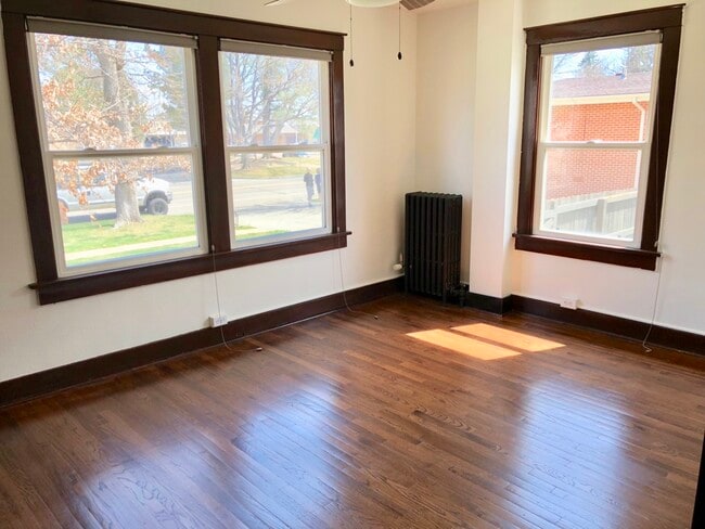 Building Photo - 513 Terry St