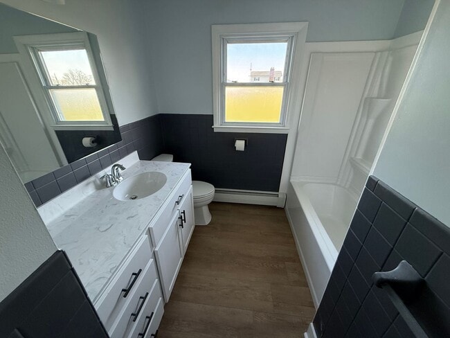 Building Photo - Newly remodeled single-family home