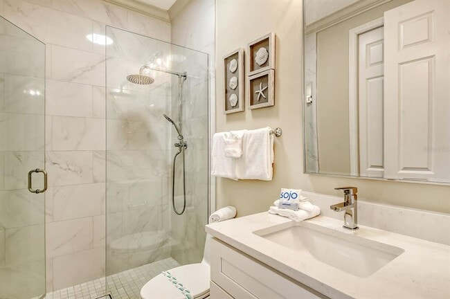 Building Photo - 4931 Oxford Dr