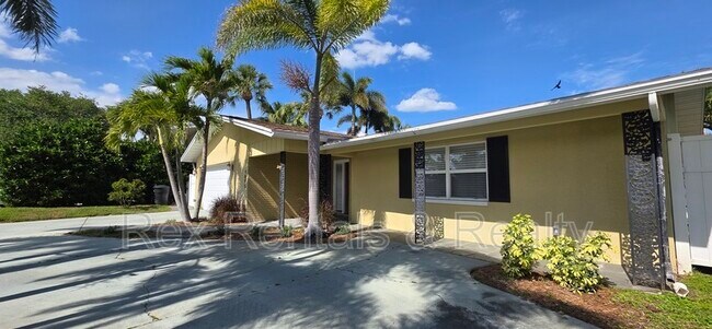 Building Photo - 4095 14th St NE