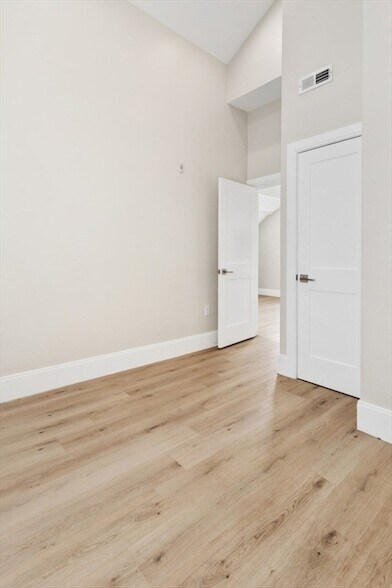 Building Photo - 41 Wolcott St