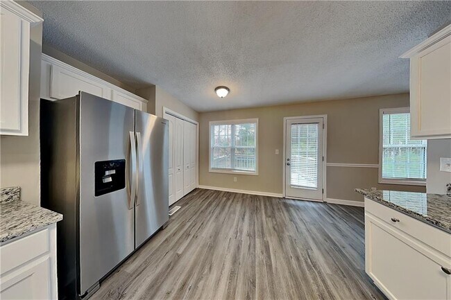 Building Photo - 85 Ellen Glen Way