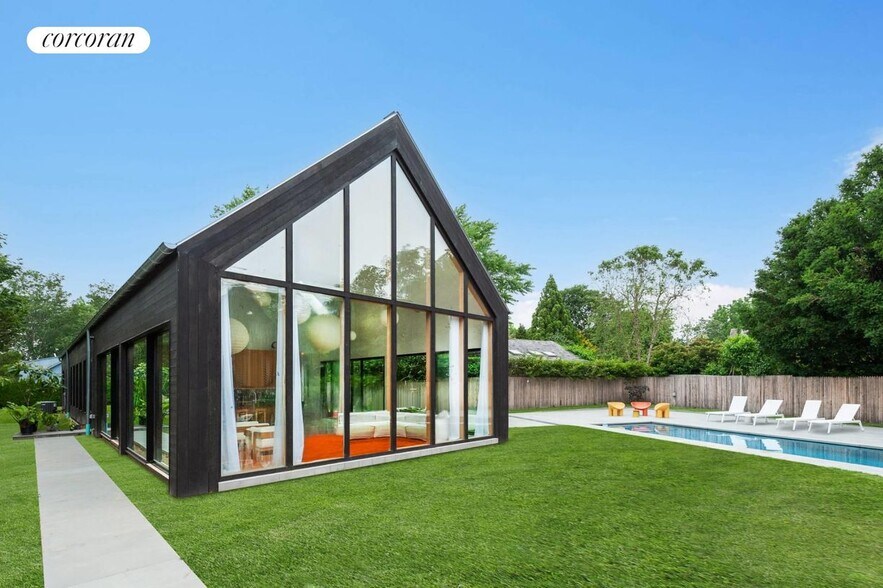 Building Photo - 47 Accabonac Rd