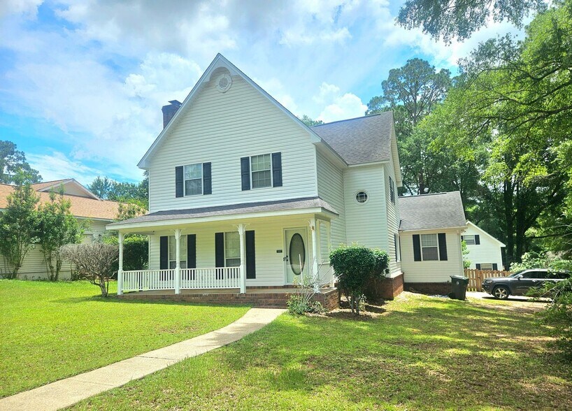 Primary Photo - 100 Timberline Ct