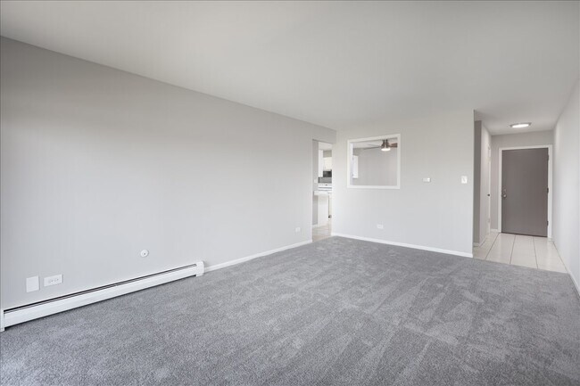 Building Photo - 5740 East Ave