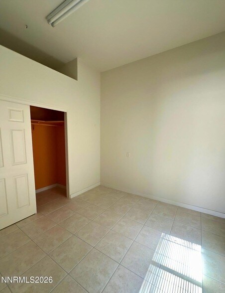 Building Photo - 1239 Turnberry Dr