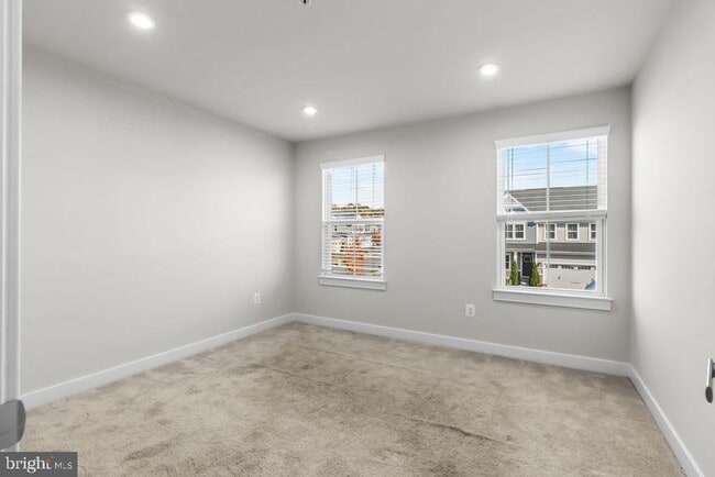 Building Photo - 2305 Wadlow Ln