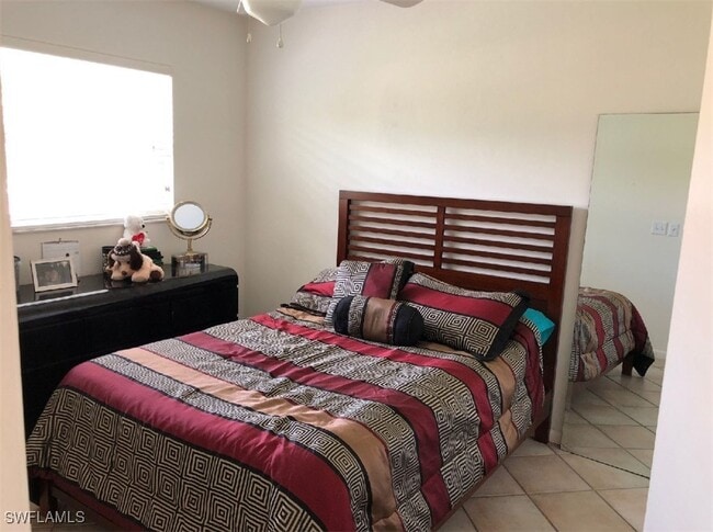 Building Photo - 591 101st Ave N