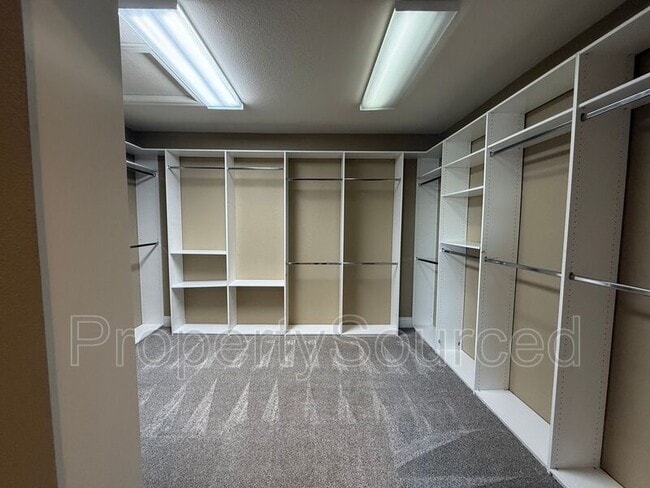 Building Photo - 4060 Chiavari Way