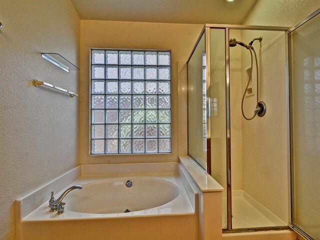 Building Photo - 1751 W Amberwood Dr