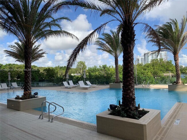 Building Photo - 16385 Biscayne Blvd