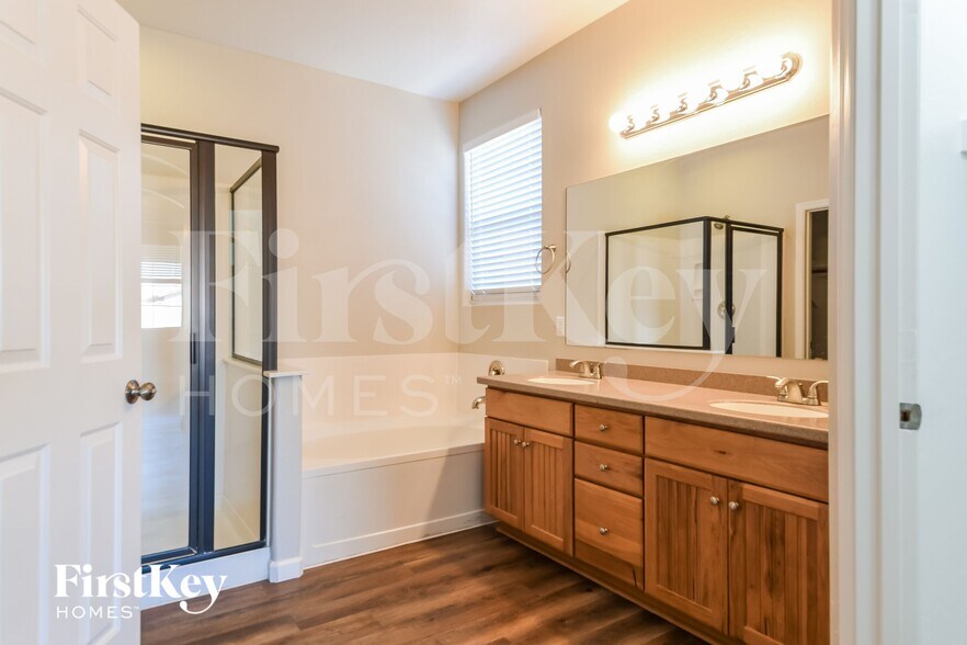 Building Photo - 26869 N 175th Ln