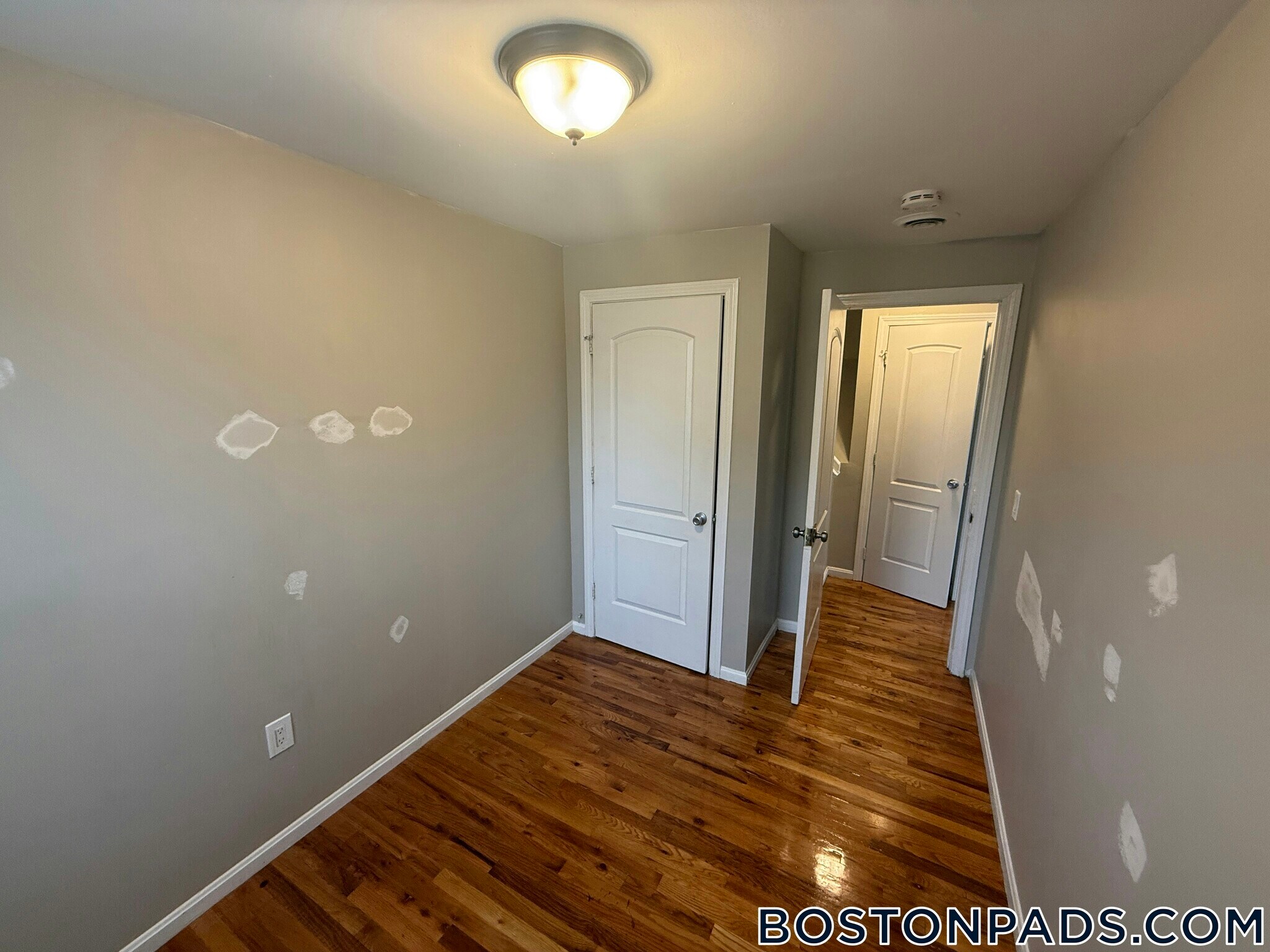 Building Photo - 38 Forest St