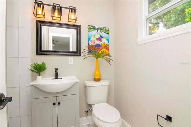 Building Photo - 3708 W Tyson Ave