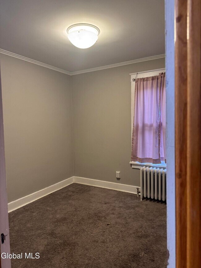 Building Photo - 147 Homestead Ave