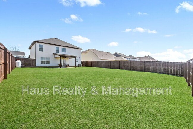 Building Photo - 764 Lillian Grace Dr