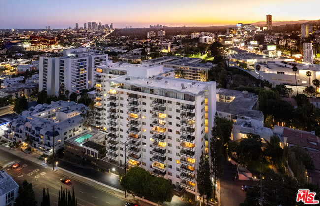 Building Photo - 1155 N La Cienega Blvd