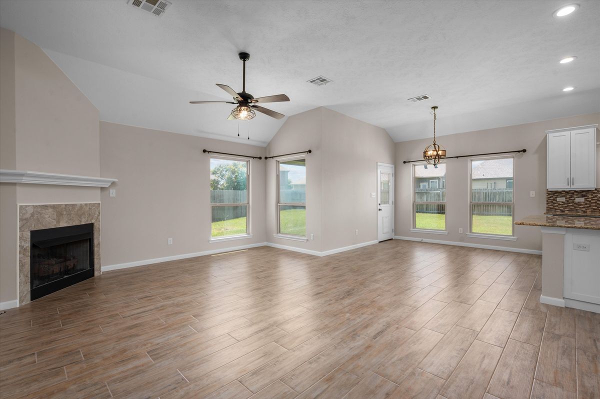 Building Photo - 3075 Positano Loop