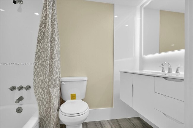 Building Photo - 100 Ashbury Rd