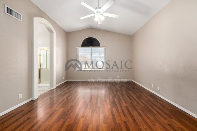 Building Photo - 3761 S Waterfront Dr