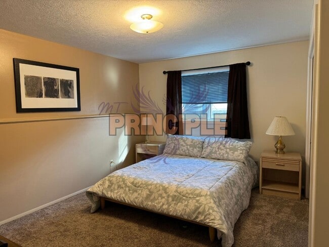 Building Photo - 15 Penney Lane