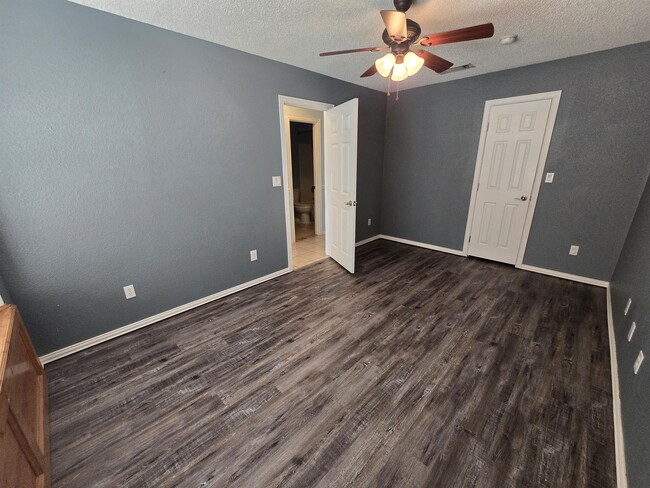 Building Photo - 1548 Bosc Ct