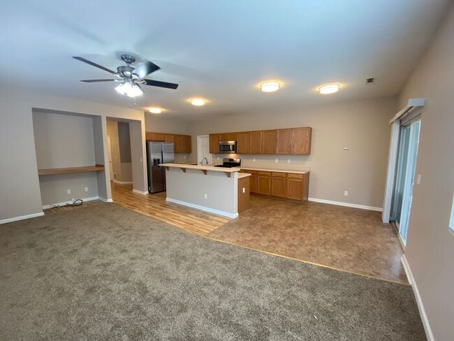Building Photo - Sky Vista in Stead - Single Story Home wit...