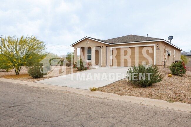 Building Photo - Beautiful New Home in Arizona City