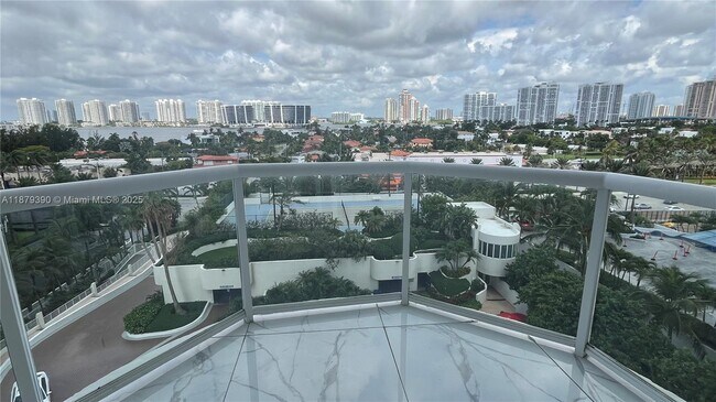 Building Photo - 18671 Collins Ave