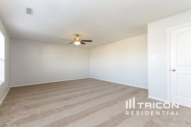 Building Photo - 453 Bridgewater Dr