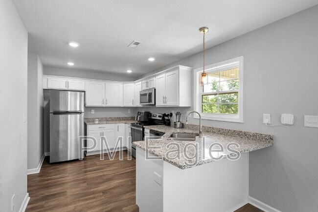 Building Photo - 129 Schroer Rd