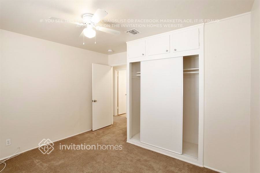 Building Photo - 4546 W Ave L-10