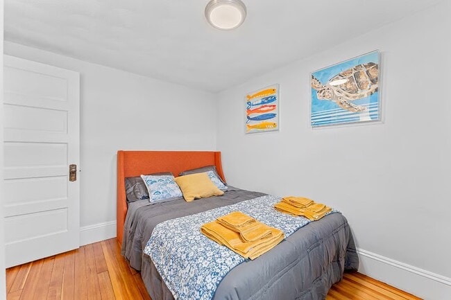 Building Photo - 29 Harbor St