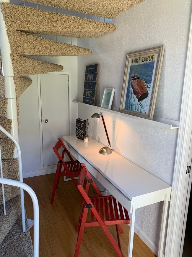Building Photo - The cutest loft condo in Tahoe Keys - Oct ...